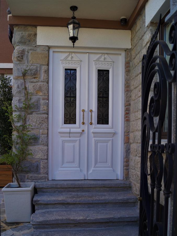 Vila Trebicka Korce Exterior photo