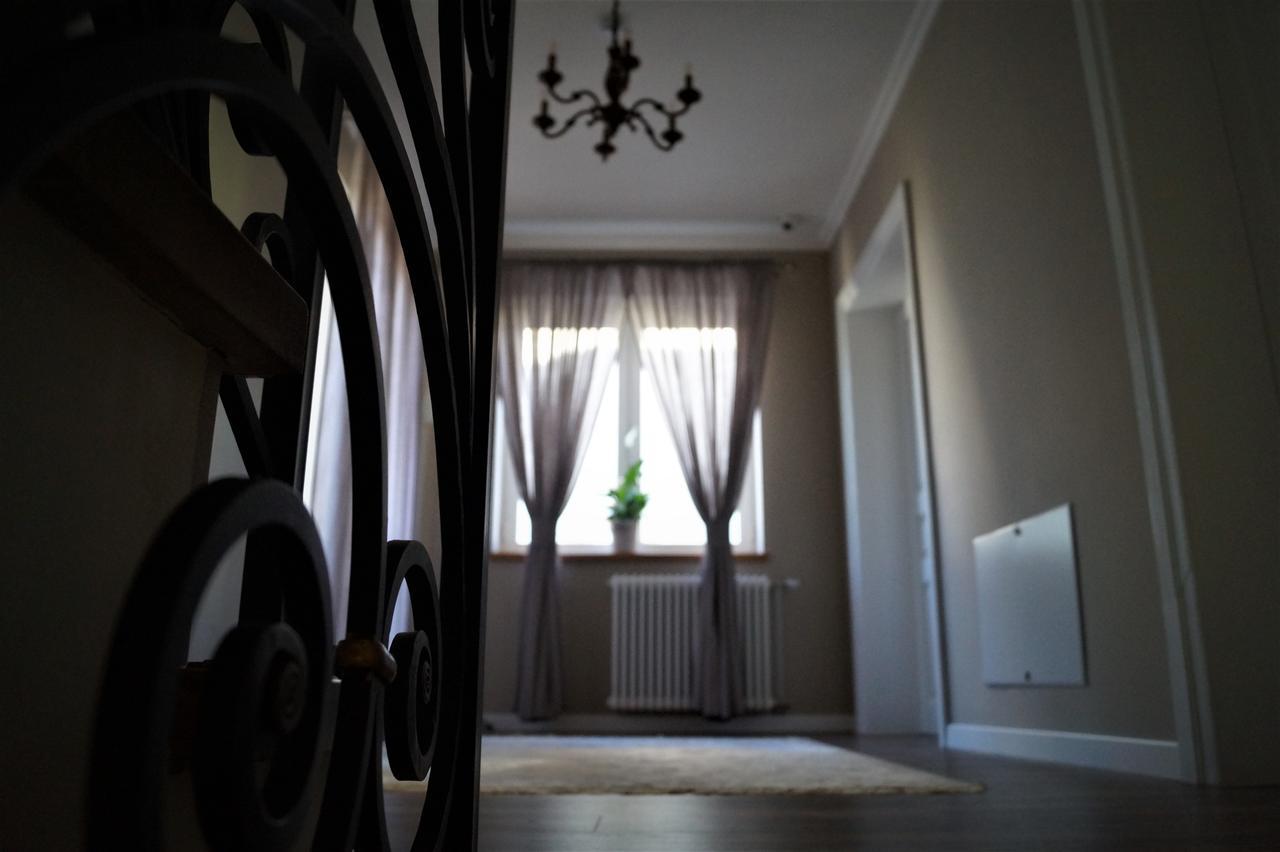 Vila Trebicka Korce Exterior photo